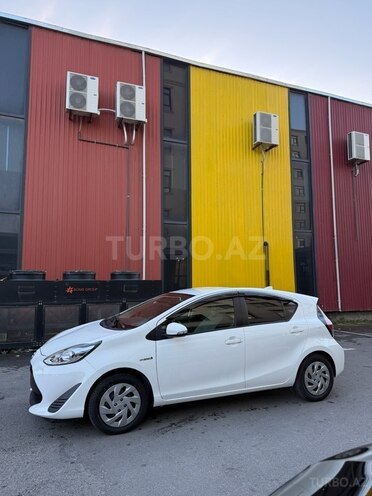 Toyota Aqua 2019, 133,000 km - 1.5 l - Bakı