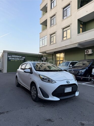 Toyota Aqua 2019, 133,000 km - 1.5 l - Bakı