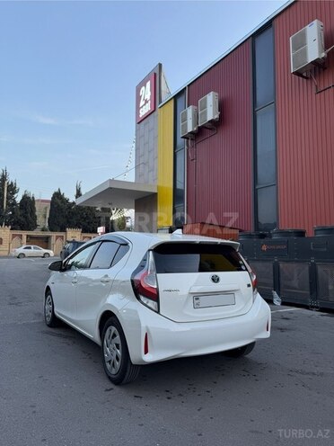 Toyota Aqua 2019, 133,000 km - 1.5 l - Bakı
