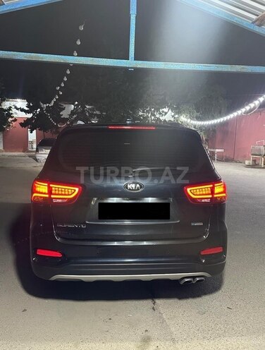 Kia Sorento 2018, 330,000 km - 2.0 l - Bakı