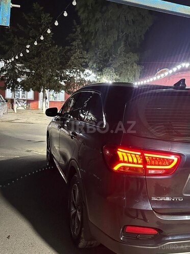 Kia Sorento 2018, 330,000 km - 2.0 l - Bakı