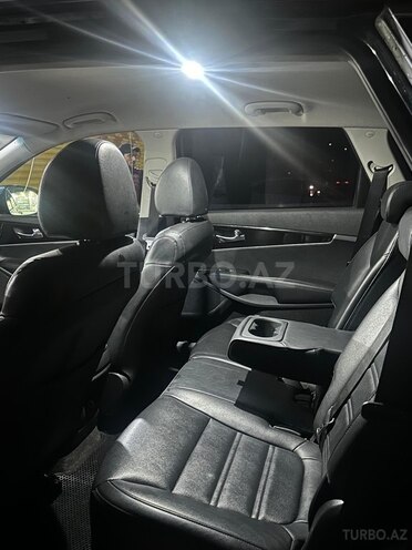 Kia Sorento 2018, 330,000 km - 2.0 l - Bakı