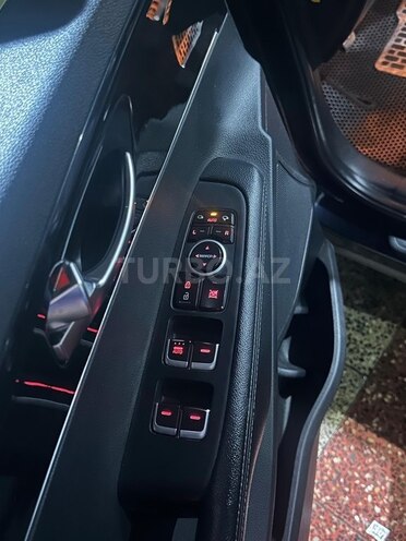 Kia Sorento 2018, 330,000 km - 2.0 l - Bakı