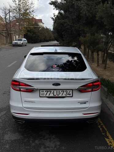 Ford Fusion (North America)-18