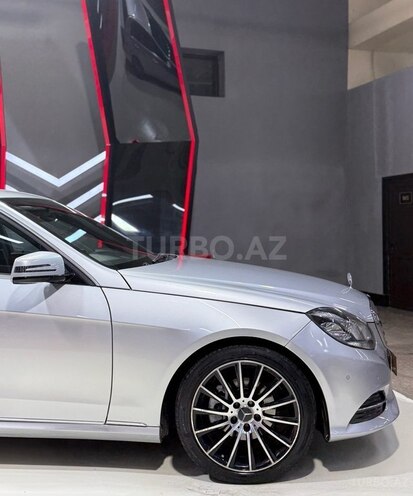 Mercedes E 220-9