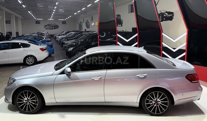 Mercedes E 220-5
