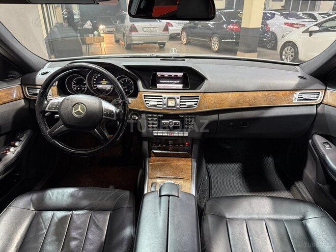 Mercedes E 220-19