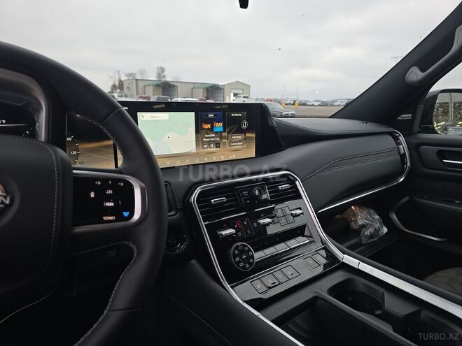 Nissan Armada-8