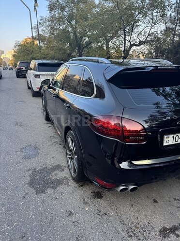 Porsche Cayenne GTS 2014, 64,000 km - 4.8 л - Bakı