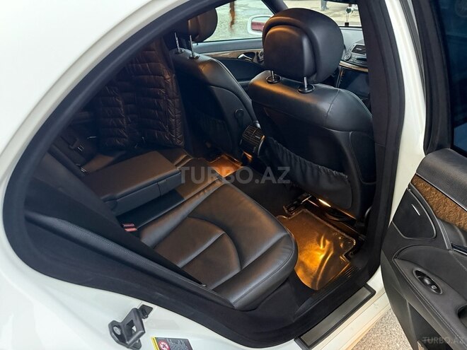 Mercedes E 350 2008, 318,000 km - 3.5 l - Bakı