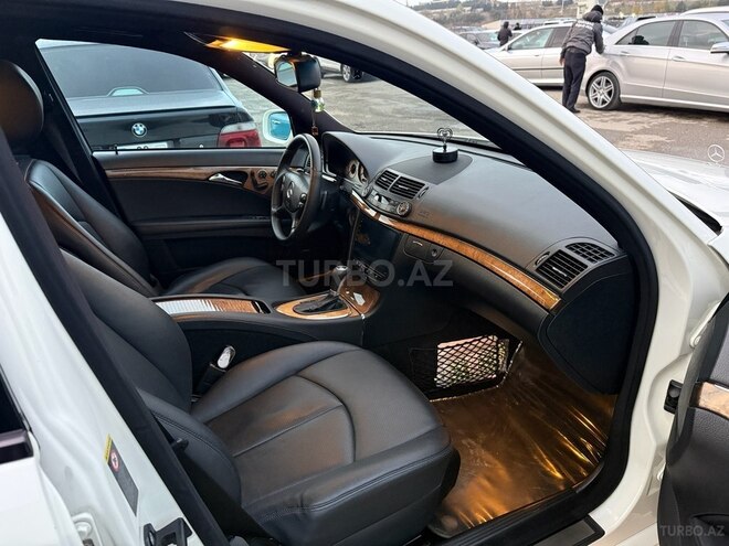 Mercedes E 350 2008, 318,000 km - 3.5 l - Bakı
