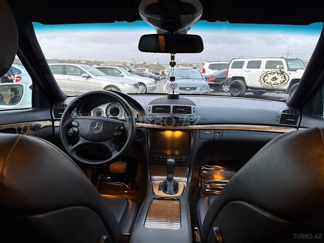 Mercedes E 350 2008, 318,000 km - 3.5 l - Bakı