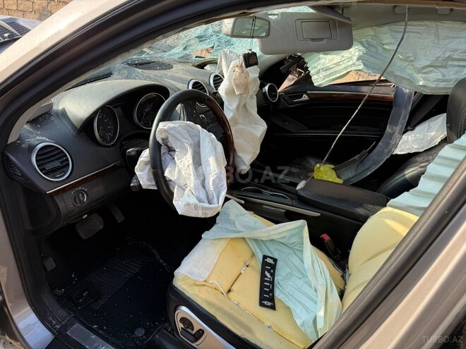 Mercedes  2008, 890,000 km - 5.5 l - Gəncə
