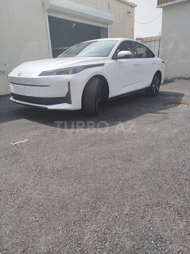 Changan Qiyuan A05 2025, 0 km - 1.5 л - Bakı