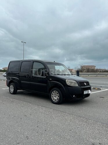 Fiat Doblo 2009, 286,523 km - 1.3 l - Bakı