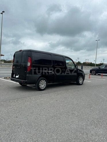 Fiat Doblo 2009, 286,523 km - 1.3 l - Bakı