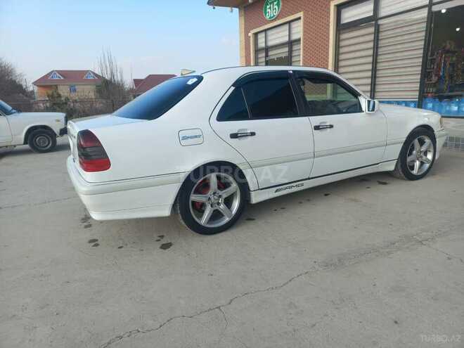 Mercedes C 200 2000, 298,500 km - 2.0 л - Qazax