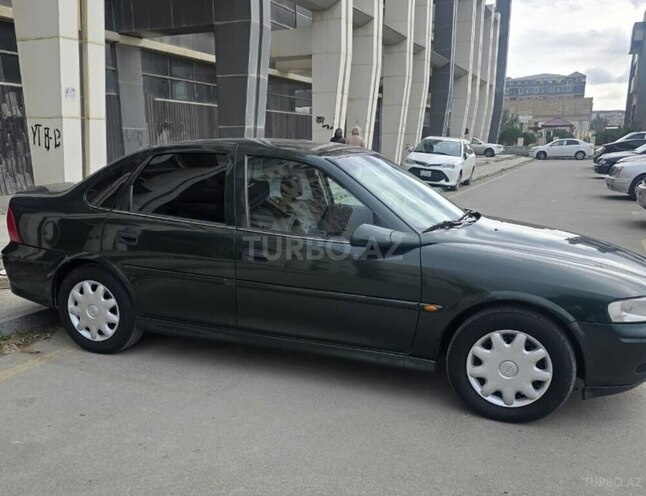 Opel Vectra 2001, 380,000 km - 1.6 л - Bakı