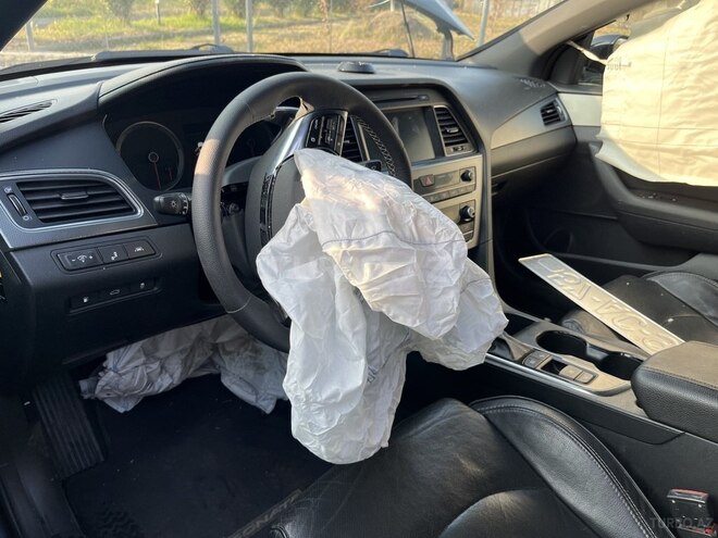 Hyundai Sonata-7