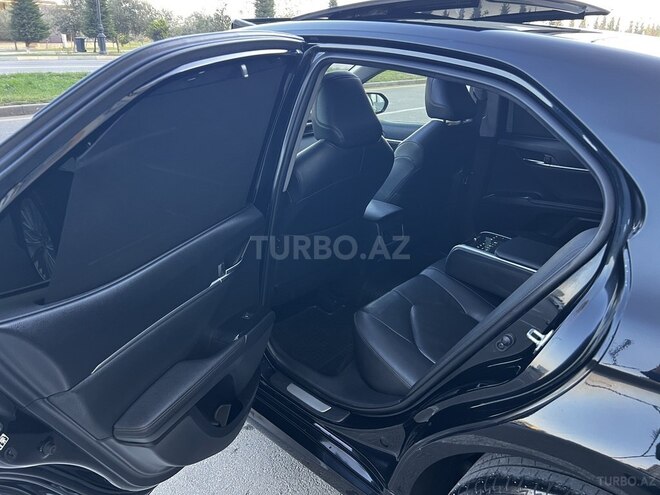 Toyota Camry-17