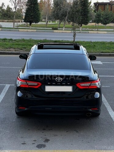Toyota Camry-10
