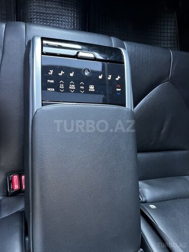 Toyota Camry-16