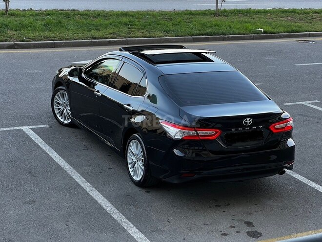 Toyota Camry-8