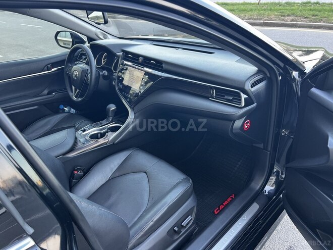 Toyota Camry-19