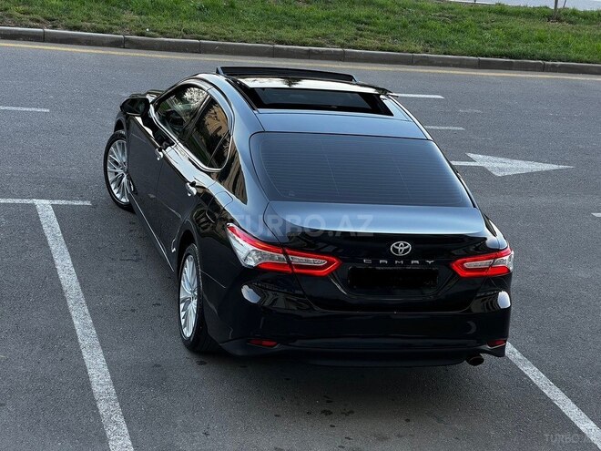Toyota Camry-7