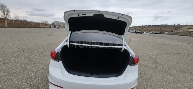 Hyundai Elantra 2018, 101,000 km - 2.0 л - Bakı