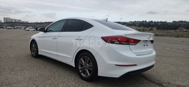 Hyundai Elantra 2018, 101,000 km - 2.0 л - Bakı