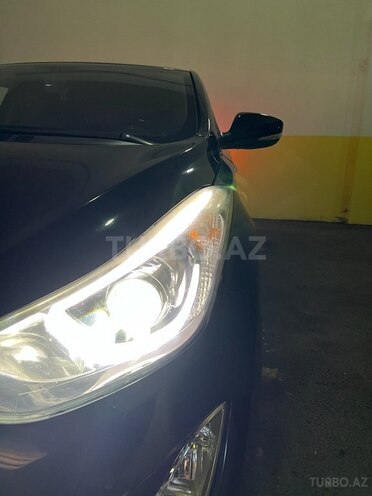 Hyundai Avante 2015, 174,600 km - 1.6 l - Bakı