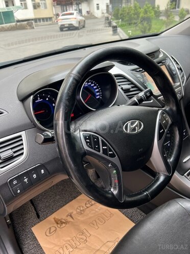 Hyundai Avante 2015, 174,600 km - 1.6 l - Bakı