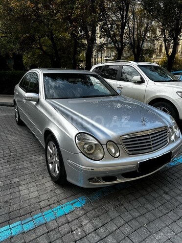 Mercedes E 240 2003, 420,856 km - 2.6 l - Bakı