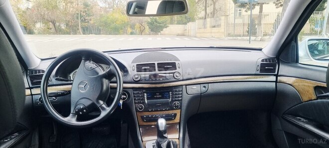 Mercedes E 270 2002, 450,000 km - 2.7 l - Bakı