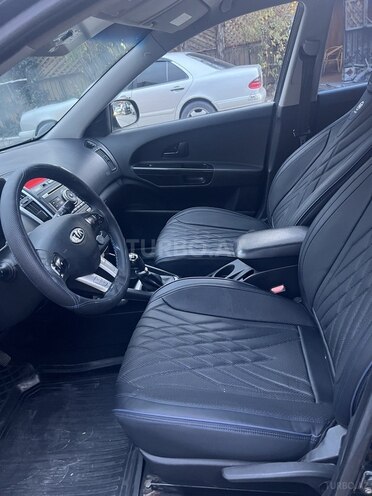 Kia  2011, 540,000 km - 1.6 l - Bakı
