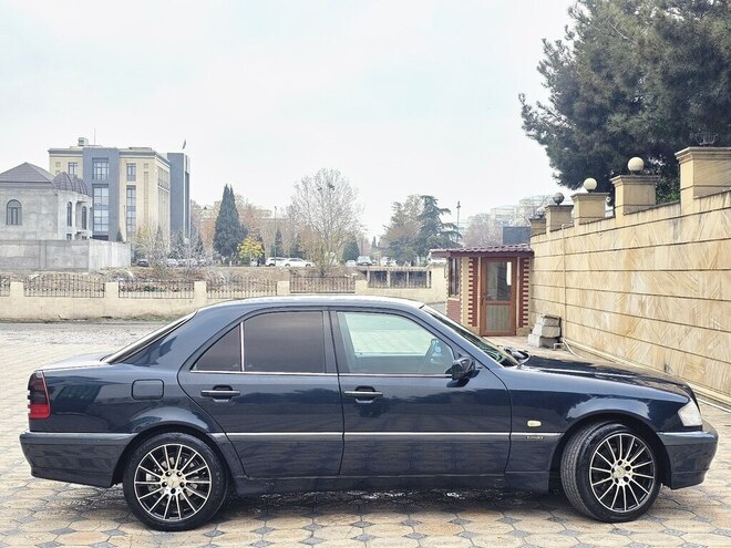 Mercedes C 240 1997, 356,000 km - 2.4 l - Bakı