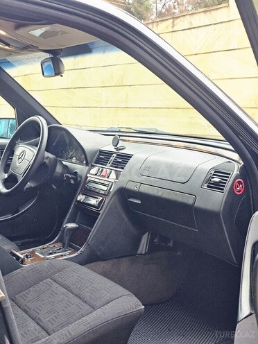 Mercedes C 240 1997, 356,000 km - 2.4 l - Bakı