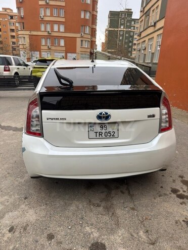 Toyota Prius 2015, 188,000 km - 1.8 л - Bakı