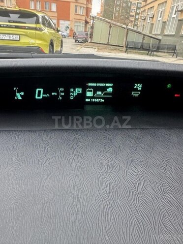 Toyota Prius 2015, 188,000 km - 1.8 л - Bakı
