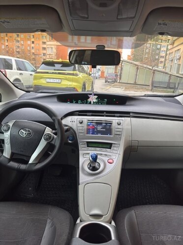 Toyota Prius 2015, 188,000 km - 1.8 л - Bakı