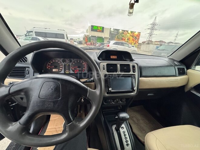 Mitsubishi Pajero io 2002, 302,212 km - 2.0 l - Gəncə