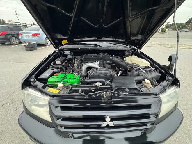Mitsubishi Pajero io 2002, 302,212 km - 2.0 l - Gəncə