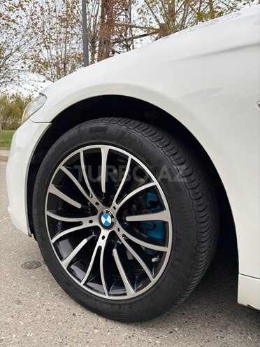 BMW 520 2015, 286,400 km - 2.0 l - Bakı