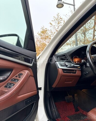 BMW 520 2015, 286,400 km - 2.0 l - Bakı