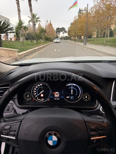 BMW 520 2015, 286,400 km - 2.0 l - Bakı