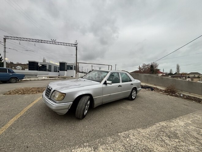Mercedes 220 E 1994, 321,123 km - 2.2 l - Bakı