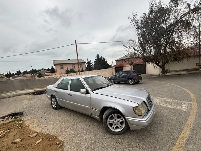 Mercedes 220 E 1994, 321,123 km - 2.2 l - Bakı
