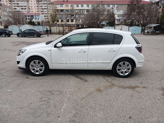 Opel Astra 2009, 235,000 km - 1.4 l - Sumqayıt