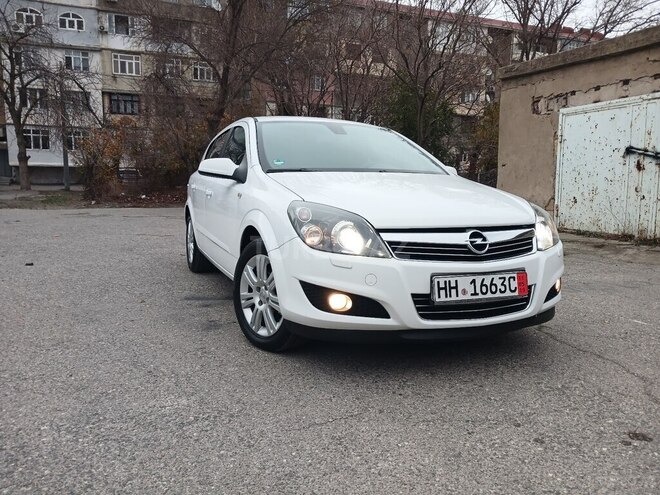 Opel Astra 2009, 235,000 km - 1.4 l - Sumqayıt